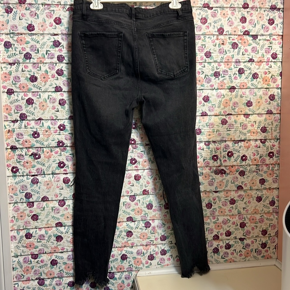 Jeans - Picture 8 of 8